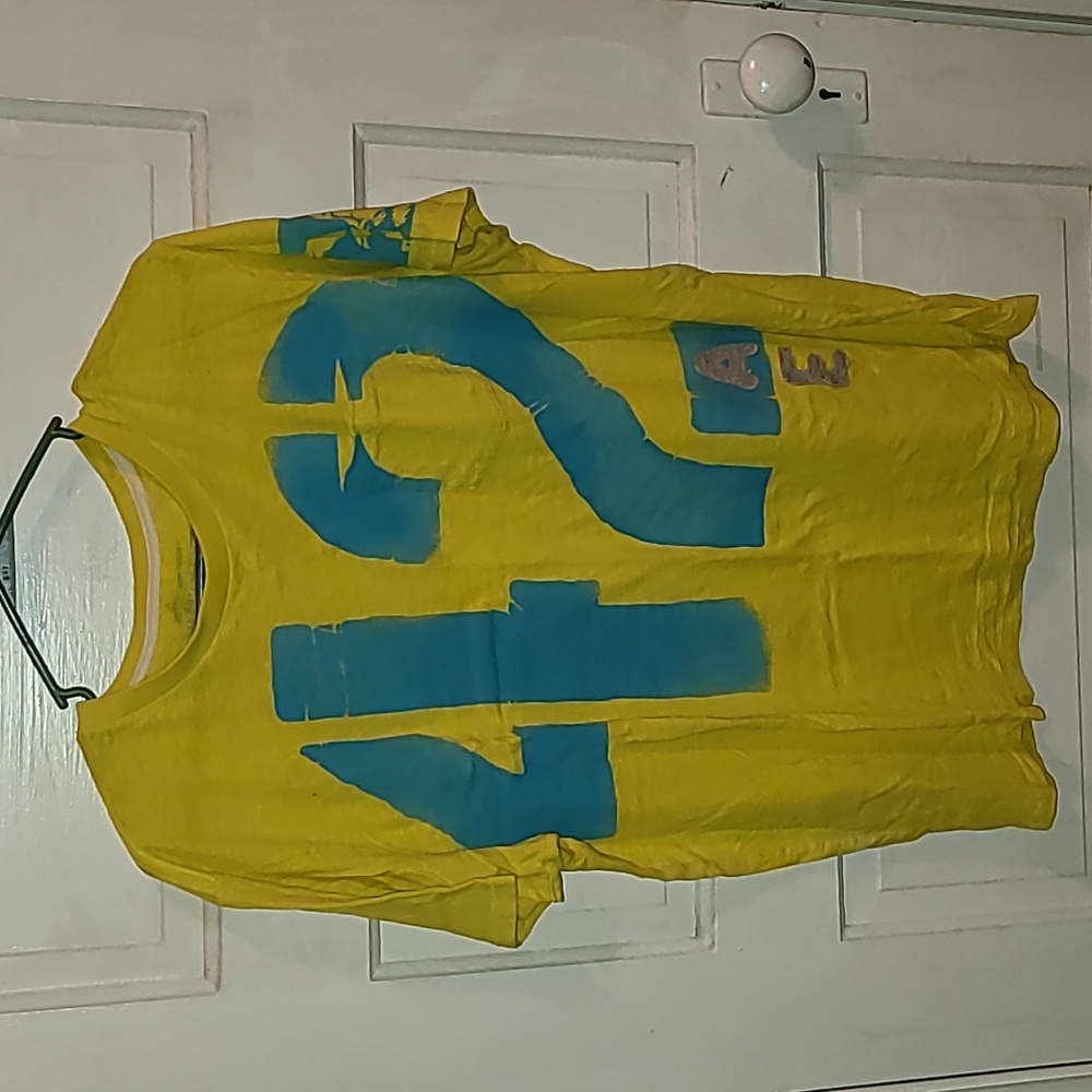 American Eagle Outfitters Yellow Tee with Blue Graphic
